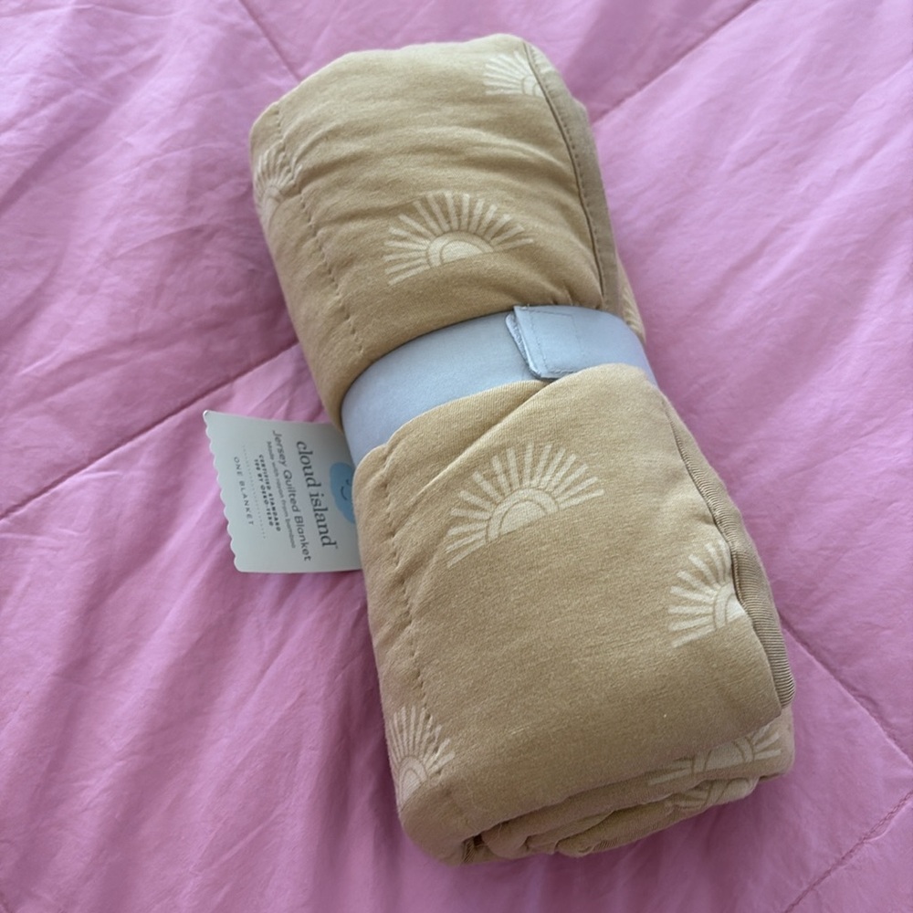 Cloud Island Jersey Quilted Blanket Baby Suns Yellow Mustard Bamboo One‎ 30x40 - Picture 6 of 9
